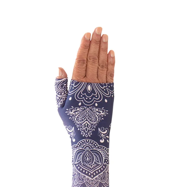 Juzo Soft 2001 Signature Collection Print Classic Gauntlet 20-30 mmHg Left