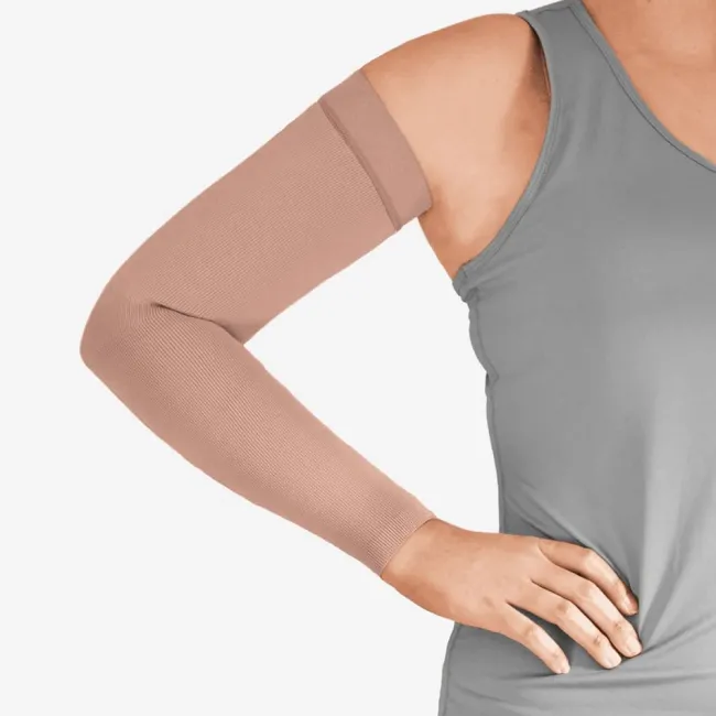 L&R USA (Solaris) ExoStrong Armsleeve w/Silicone Top 20-30 mmHg