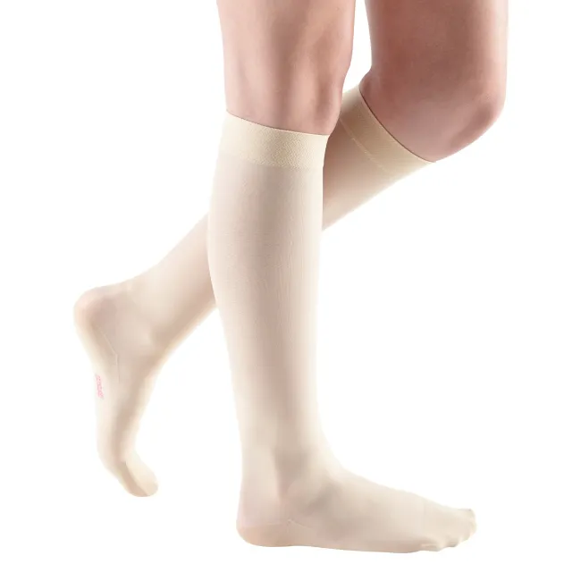 Mediven Sheer & Soft Knee Highs 15-20 mmHg