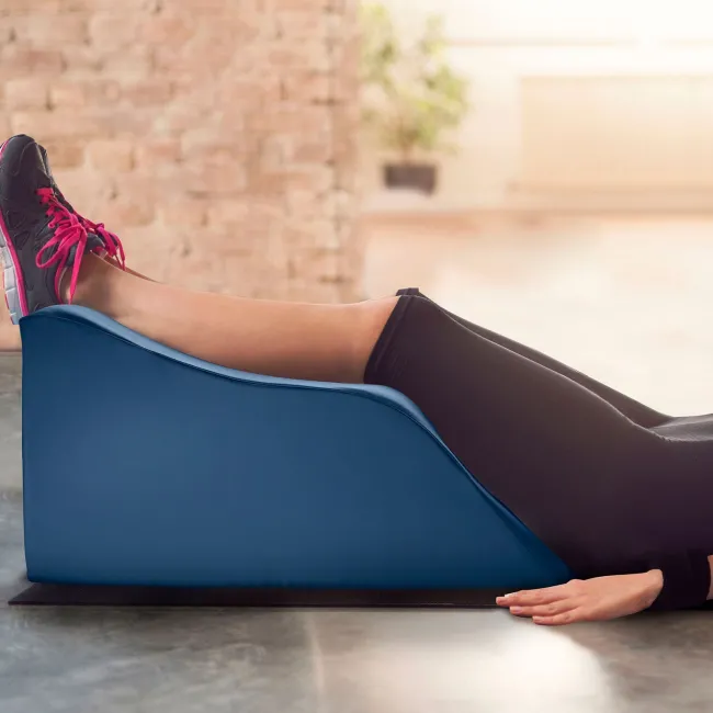 UPSURGE Recovery Leg Rest